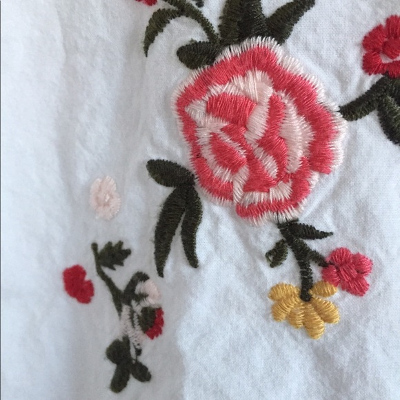 EMBROIDERED WHITE COLLAR SHIRT FLOWERS ROSES - Picture 6 of 7